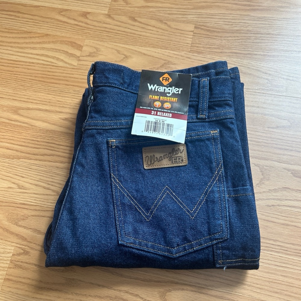 Wrangler FR 31 Relaxed Fit Flame Resistant Jeans Men 32x34 FR31MWZ New Denim